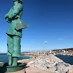 Elisa *